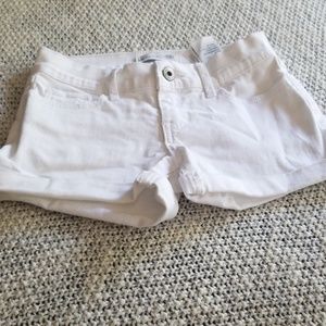 Abercrombie kid white shorts